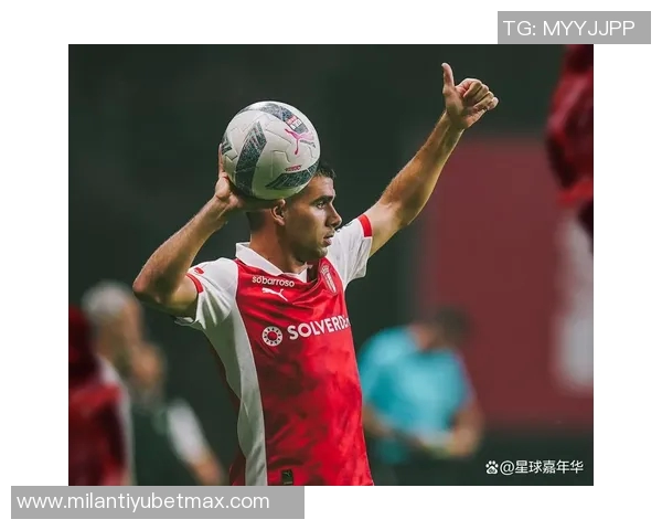 费耶诺德球场安保在欧联资格赛后遭袭警方持续调查中